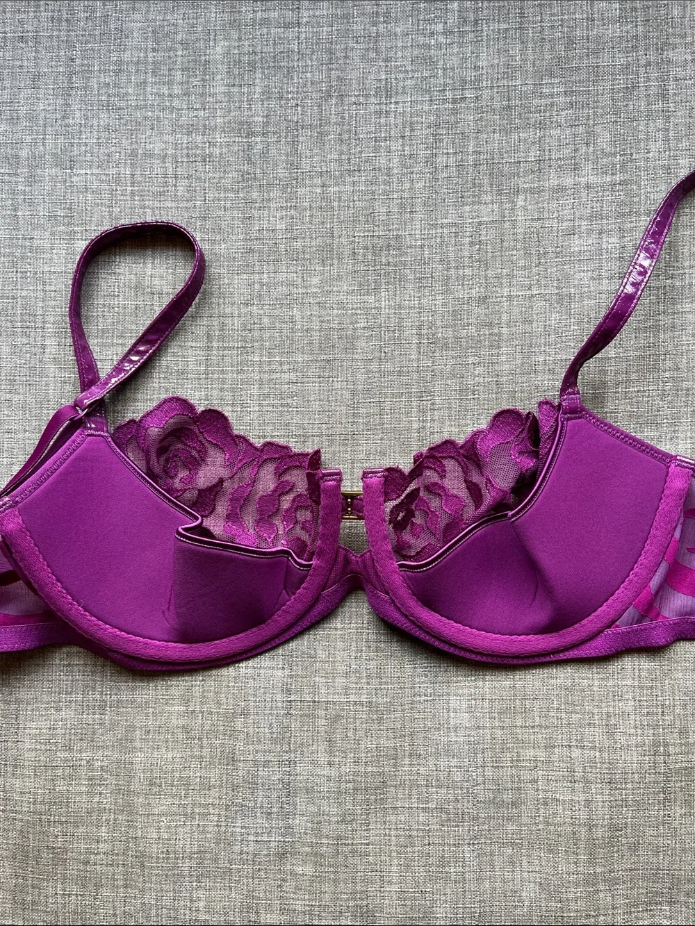 Victoria’s Secret  Very Sexy Push-Up Without Padding Lace Purple Bra 34D